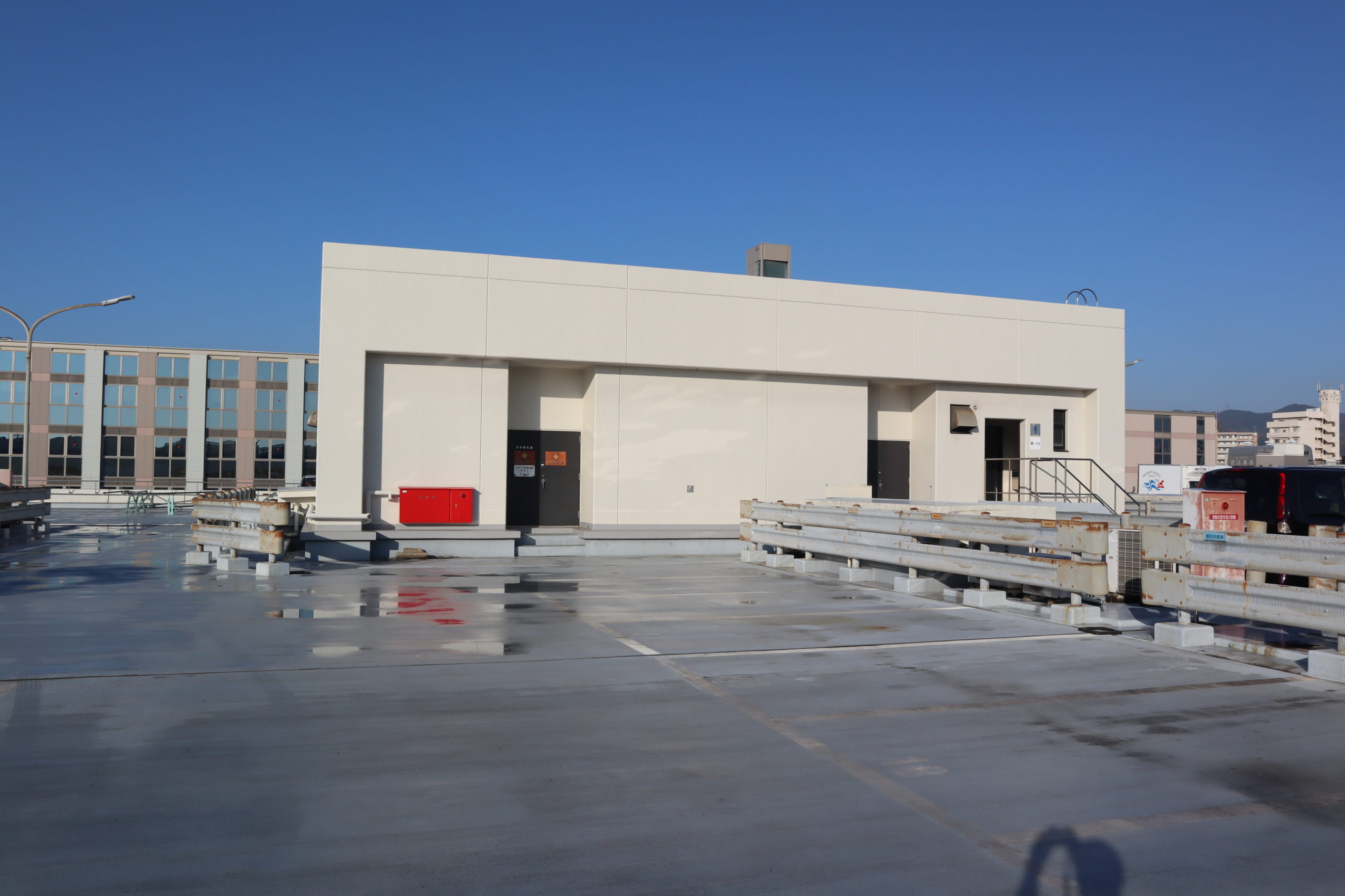 中央卸売市場本場水産仲卸電気室受変電更新工事